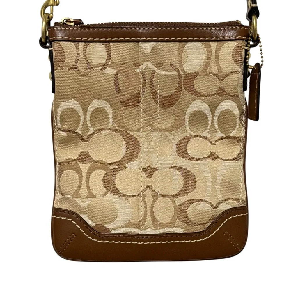 VINTAGE - COACH HAMPTON OPTIC SIGNATURE CROSSBODY PURSE ‎ -  GREAT CONDITION S2